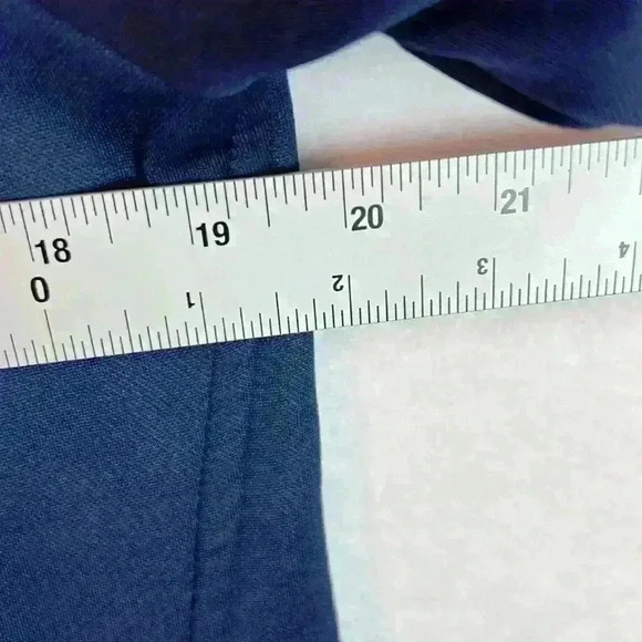 NFL Team Apparel Seattle Seahawks Youth XL (18) Hoodie Football Team - Picture 8 of 9